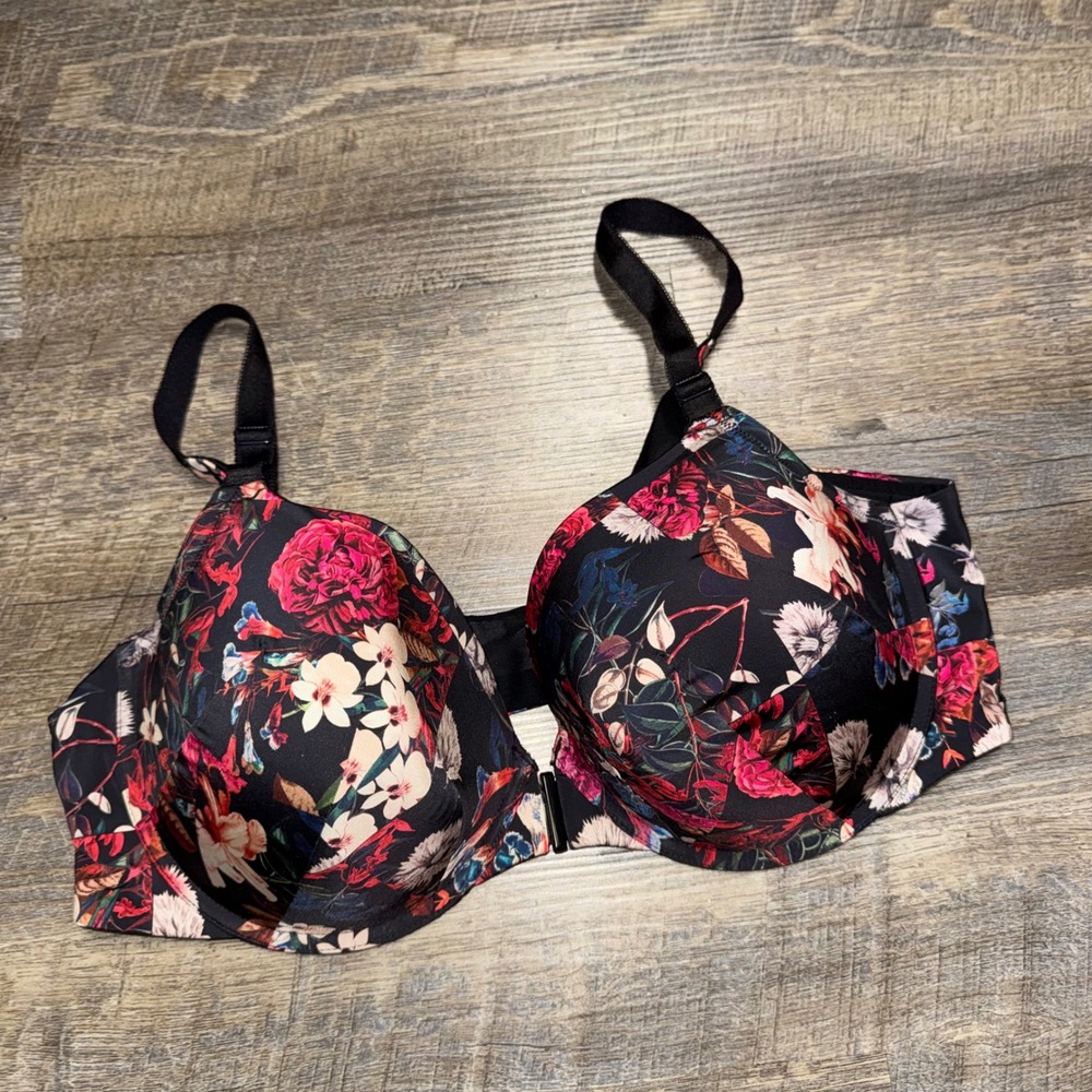 Torrid Curve Black Floral Front Close Underwire Bra 42D Botanical Print